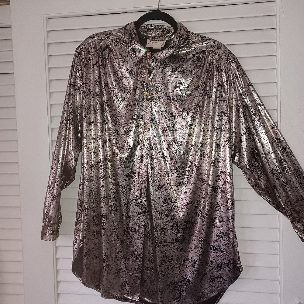 Silver and black woman's blouse size 20w